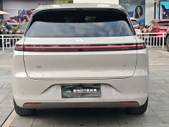 Li Auto L6 Max - ფოტო 13