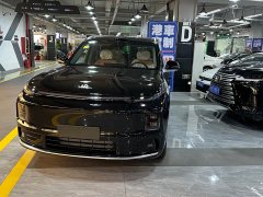 Leapmotor D19 Extended Range 500 Deluxe Edition Six-Seater - ფოტო 1