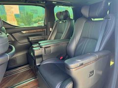 Toyota Vellfire Crown Hybrid 2.5L HV Premium Edition - ფოტო 8