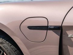 Porsche Taycan - ფოტო 10