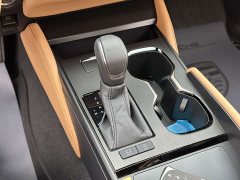 Lexus ES 200 Premium Edition - ფოტო 14