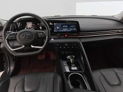 Hyundai Elantra 1.5L CVT LUX Black Knight Limited Edition - ფოტო 12