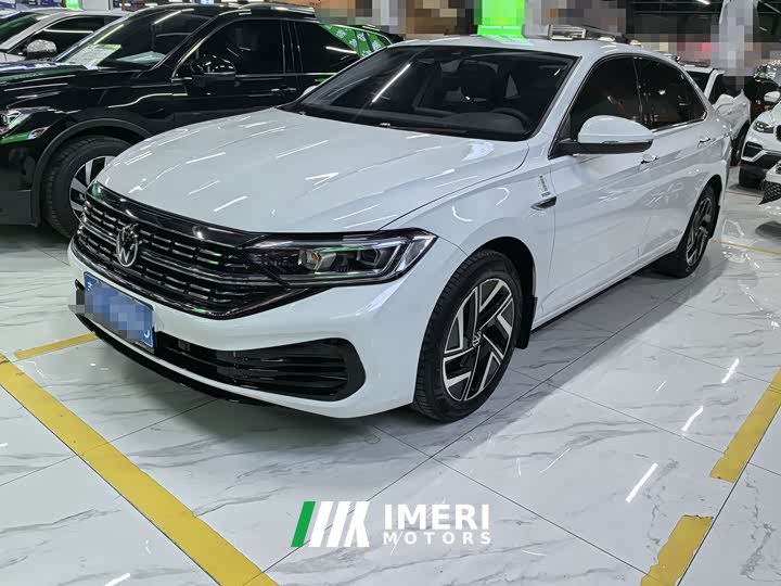 Volkswagen Sagitar 300TSI DSG Excellence Edition