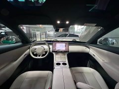Xiaomi YU7 2025 Four-Wheel Drive Max Edition - ფოტო 9
