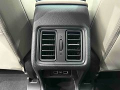 Honda Vezel 1.5L CVT Luxury - ფოტო 14