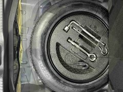 Honda Vezel 1.5L CVT Luxury - ფოტო 19