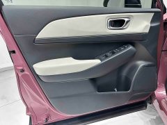 Honda Vezel 1.5L CVT Luxury - ფოტო 8