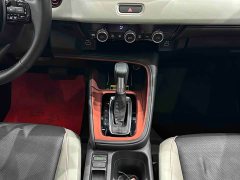 Honda Vezel 1.5L CVT Luxury - ფოტო 9