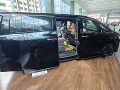 Toyota Vellfire Crown Hybrid 2.5L Executive Premier Edition - ფოტო 9