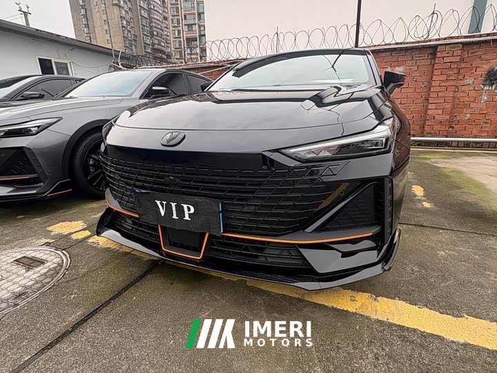Changan UNI-V 1.5T Premium Sport - ავტომობილი ჩინეთიდან