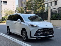 Buick GL8 New Energy Lusang Smart Comfort Edition - ფოტო 3