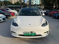 Tesla Model Y Rear-Wheel Drive - ფოტო 2