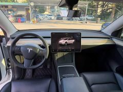 Tesla Model Y Rear-Wheel Drive - ფოტო 9