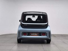 Baojun E300 2020 Plus Star Edition - ფოტო 4