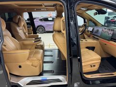 Voyah Lantu Dreamchaser PHEV AWD Luxury Kunpeng Edition - ფოტო 11