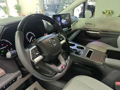 Toyota Gravia 2.5L Hybrid Comfort Edition - ფოტო 8