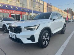 Volvo XC40 B3 Smart Remote Luxury Edition - ფოტო 1