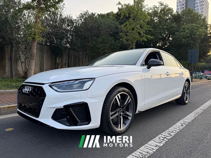 Audi A4L 40 TFSI Luxury Dynamic - ავტომობილი ჩინეთიდან