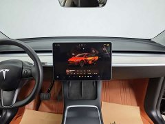 Tesla Model Y Rear-Wheel Drive - ფოტო 14