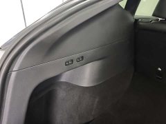 Tesla Model Y Rear-Wheel Drive - ფოტო 9