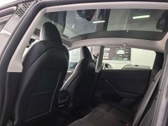 Tesla Model Y Rear-Wheel Drive - ფოტო 11