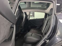 Tesla Model Y Rear-Wheel Drive - ფოტო 12