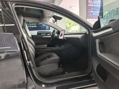 Tesla Model Y Rear-Wheel Drive - ფოტო 18