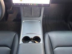 Tesla Model Y Rear-Wheel Drive - ფოტო 13