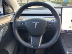 Tesla Model Y Rear-Wheel Drive - ფოტო 14