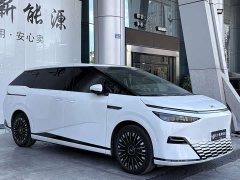 XPeng X9 Pure Electric 740 Extended Range Max - ფოტო 3