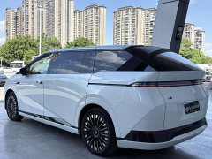 XPeng X9 Pure Electric 740 Extended Range Max - ფოტო 7