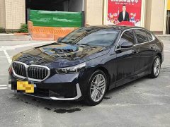 BMW 5 Series 525Li Luxury Package - ფოტო 1