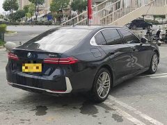 BMW 5 Series 525Li Luxury Package - ფოტო 4