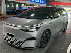 XPeng X9 640 AWD High Performance Max - ფოტო 1