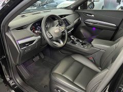 Cadillac XT4 28T FWD Luxury - ფოტო 8