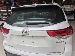 Toyota Highlander 2.0T AWD Luxury 7-Seater - ფოტო 5