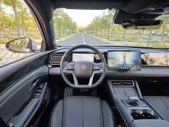 BYD Qin L DM-i Smart Drive Edition 120KM Superior - ფოტო 17