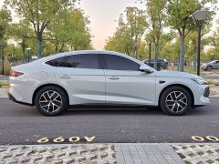 BYD Qin L DM-i Smart Drive Edition 120KM Superior - ფოტო 8