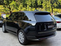 Land Rover Range Rover 3.0 L6 400PS Extended Wheelbase 7-Seater - ფოტო 19