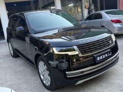 Land Rover Range Rover 3.0 L6 400PS Extended Wheelbase 7-Seater - ფოტო 2