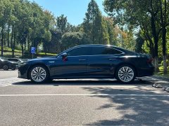Audi A7L 2024 45TFSI S-line Dream Edition Fluid Crystal Package - ფოტო 5