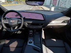 Cadillac CT5 28T Track Performance Edition with Peak Track Package - ფოტო 13