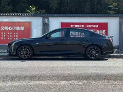 Cadillac CT5 28T Track Performance Edition with Peak Track Package - ფოტო 3