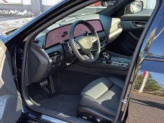 Cadillac CT5 28T Track Performance Edition with Peak Track Package - ფოტო 4