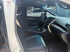 Toyota Alphard Hybrid 2.5L Premium Edition - ფოტო 13