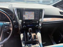 Toyota Alphard Hybrid 2.5L Premium Edition - ფოტო 6