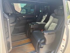 Toyota Alphard Hybrid 2.5L Premium Edition - ფოტო 9