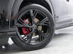Audi Q6 45 TFSI quattro Dark Knight Edition 6-Seater - ფოტო 3