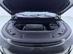 Li Auto L8 Max - ფოტო 11