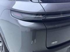 Li Auto L8 Max - ფოტო 18
